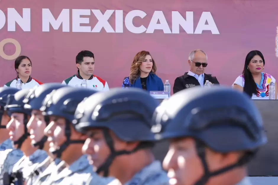 Desfile cvico-militar en Mexicali por el 114 aniversario de la Revolucin Mexicana