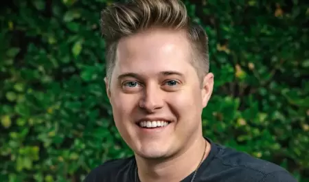 Lucas Grabeel