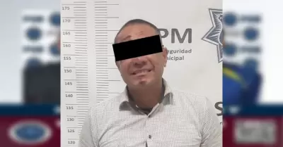 Detienen a hombre por portacin de arma prohibida y orden de aprehensin activa 