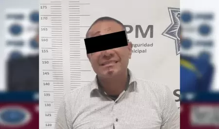 Detienen a hombre por portacin de arma prohibida y orden de aprehensin activa