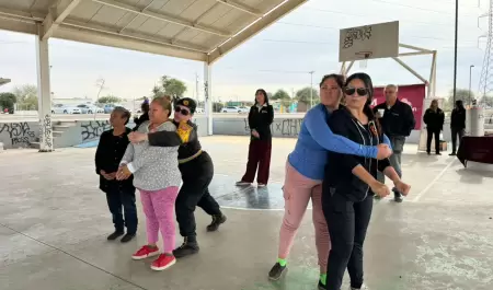 Taller de defensa personal en la comunidad ngeles de Puebla de Mexicali