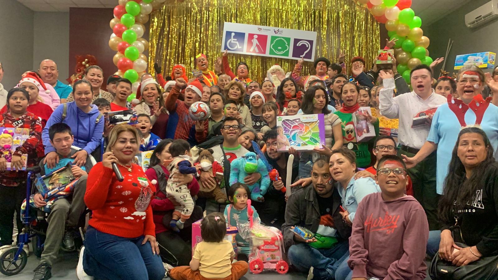 DIF Tijuana celebra posada navideña para personas con discapacidad ...