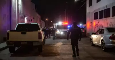 Policia en la noche