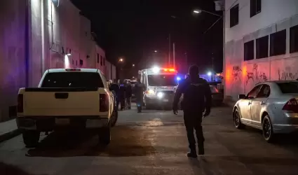 Policia en la noche