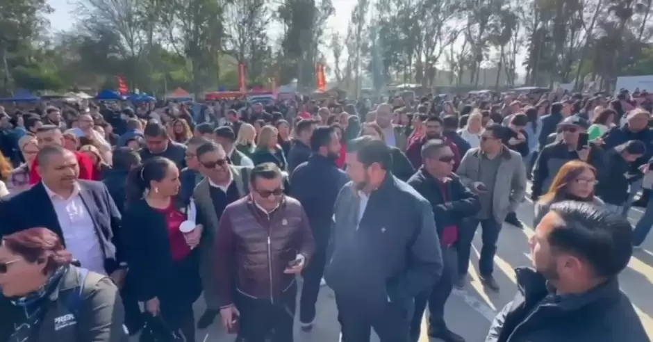 Evacuacin de trabajadores y usuarios del Palacio Municipa