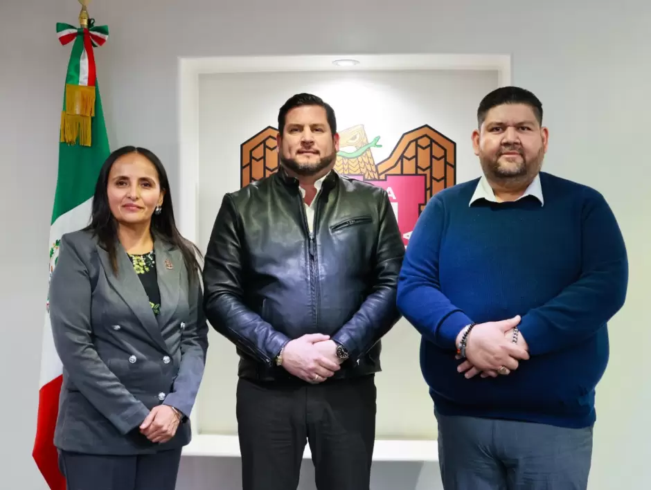 Se rene presidente municipal de Tijuana, Ismael Burgueo, con representantes sindicales del magisterio