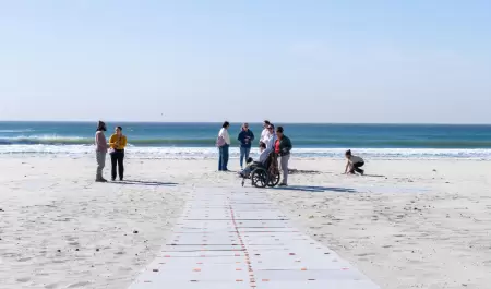 Impulsa turismo creacin de playa inclusiva en Baja California