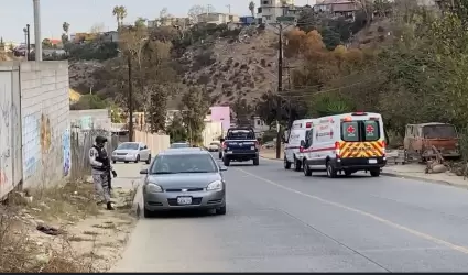 Hombre fue atacado a balazos y rescatado de un canal pluvial en Playas de Tijuan