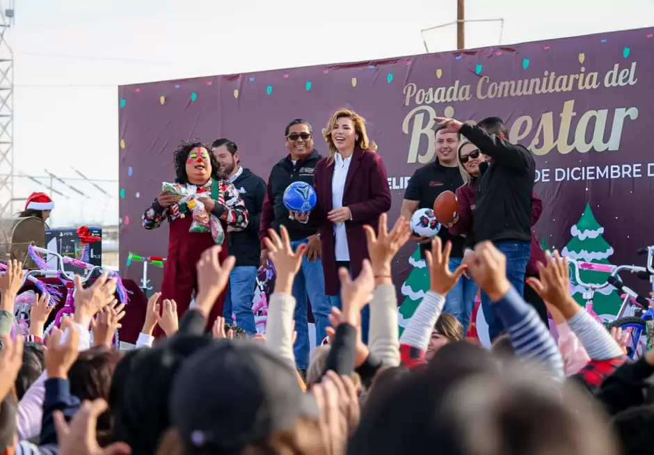 Gobernadora Marina del Pilar durante posada comunitaria del Bienestar en San Felipe