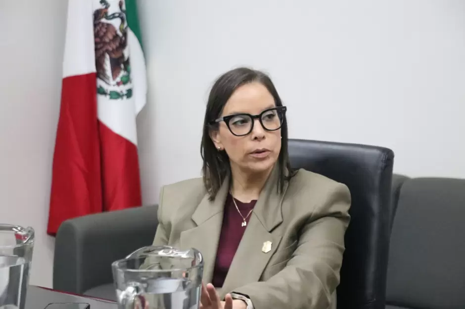 Se rene Mnica Vega con representante de la Semarnat en Baja California para fortalecer la agenda ambiental en el estado