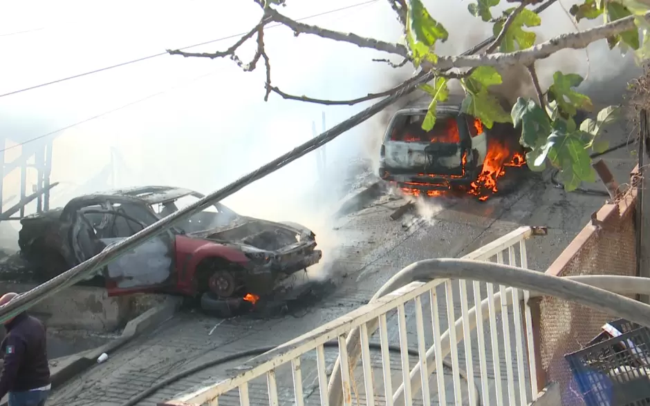 Dos muertos en incendio de la colonia Leandro Valle