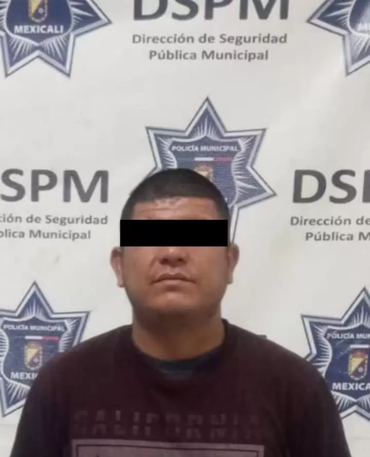 Polica Municipal decomisa pirotecnia y detiene a ocho personas