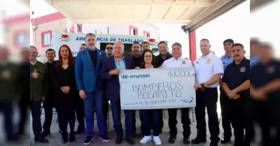 Presidenta Roco Adame recibe importante donativo de Hyundai Mxico para el cuer