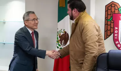 Alcalde de Tjuana Ismael Burgueo y Embajador de Corea en Mxico Huh Tae-Wan