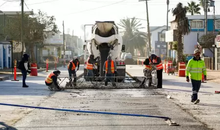 Reanuda Gobierno de Ensenada pavimentacin de la calle Mina en la colonia Aviaci