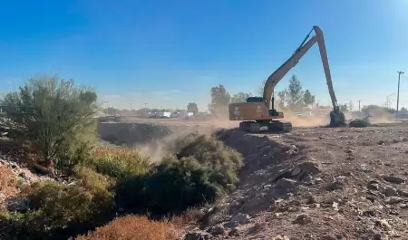 CESPM da continuidad al programa de desazolve de drenes pluviales en Mexicali.