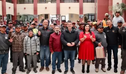 Gobierno de Rocio Adame entrega equipo de seguridad a trabajadores municipales.