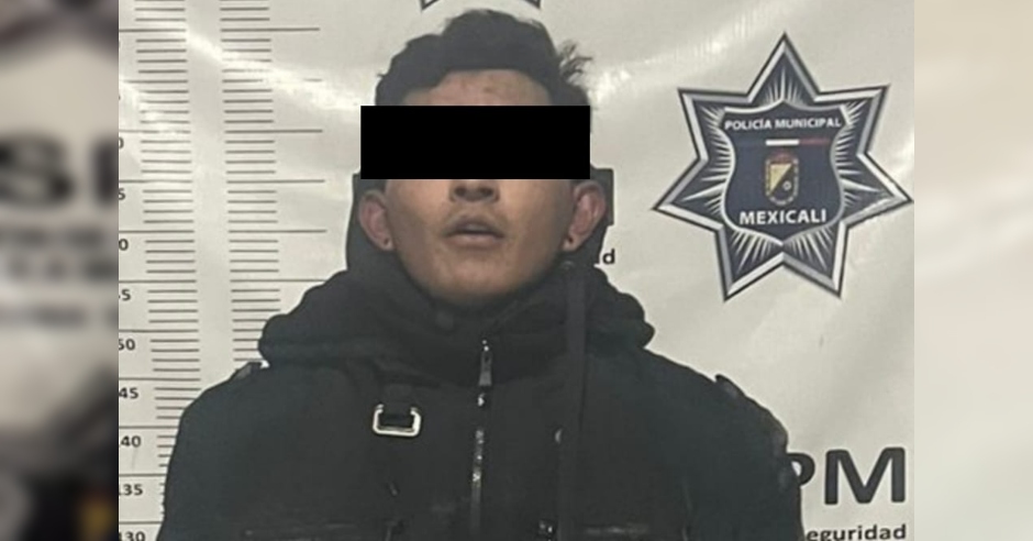 Detienen a hombre por portación de arma prohibida y orden de ...