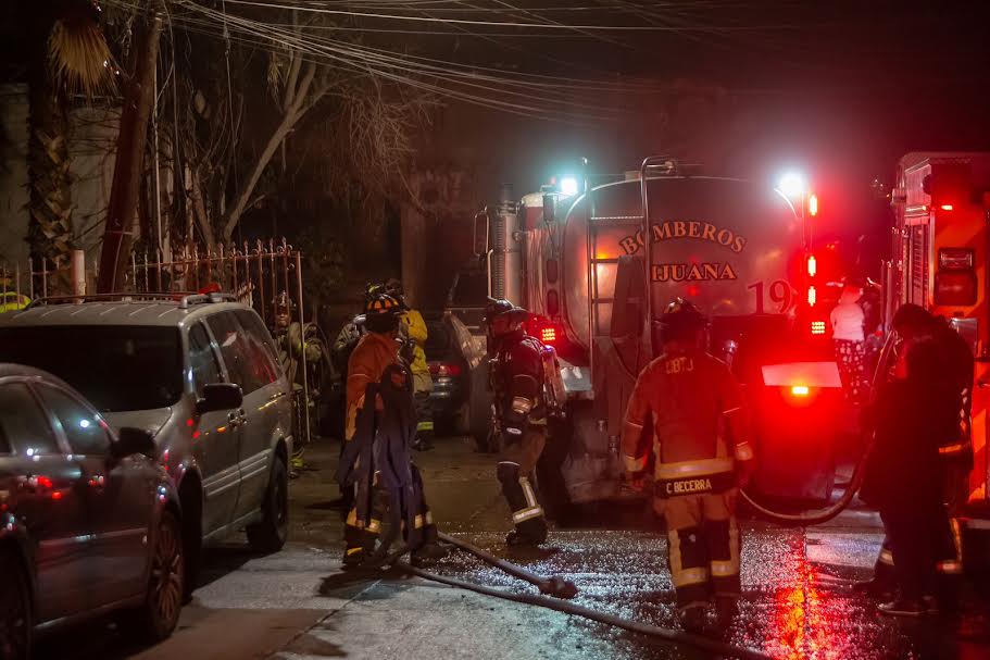 Bomberos sofocan incendio de dos viviendas en la colonia El Florido ...