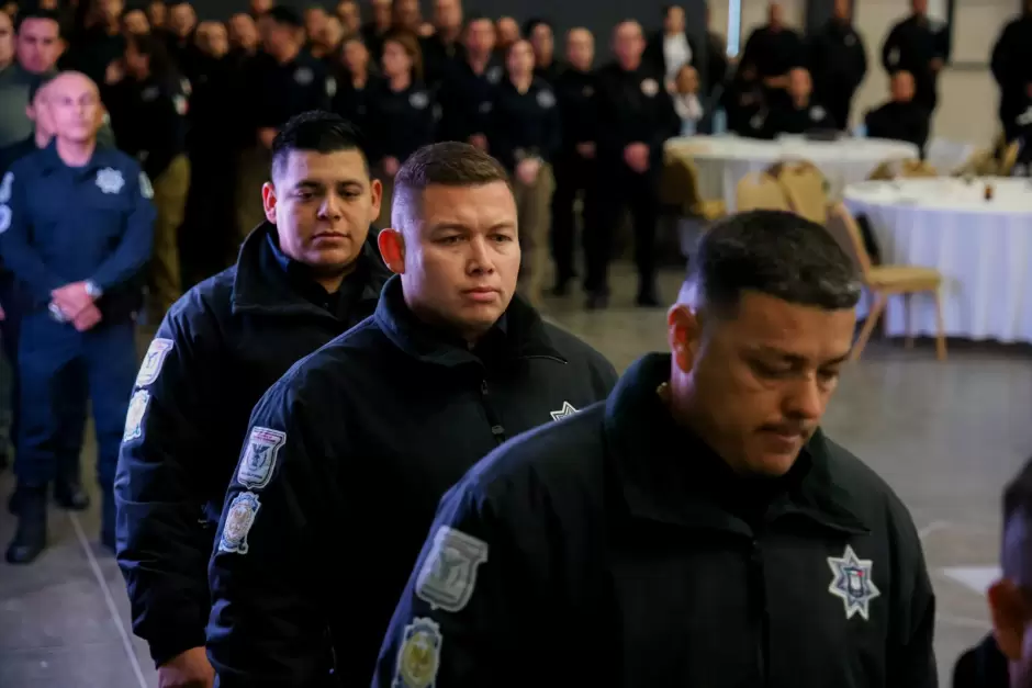 Reconoce gobernadora Marina del Pilar a elementos de seguridad en el marco del Da Internacional de la Polica