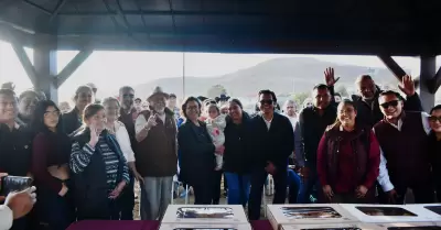 Alcaldesa Roco Adame entrega renovado parque en Rancho 40