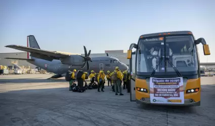 Entran en apoyo bomberos mexicanos en incendios de Los ngeles