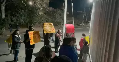 Protestan en albergue gape por la liberacin de cinco turistas colombianos