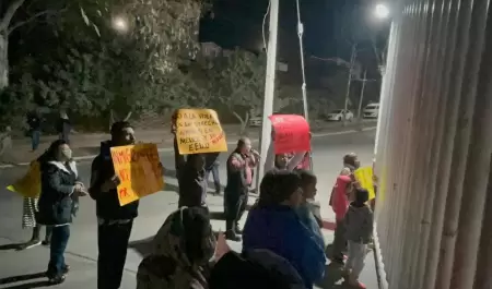 Protestan en albergue gape por la liberacin de cinco turistas colombianos