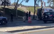 Mujer que pretenda no hacer fila en la garita atropella a oficial de trnsito