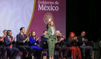 Participa gobernadora Marina del Pilar en el primer Encuentro Nacional Municipal