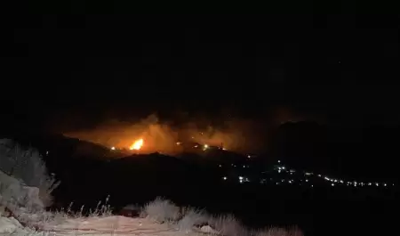 Avanza combate contra el incendio forestal en Tanam