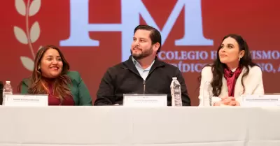 Toma de protesta de la mesa directiva del nuevo Colegio Humanismo Jurdico Mexic