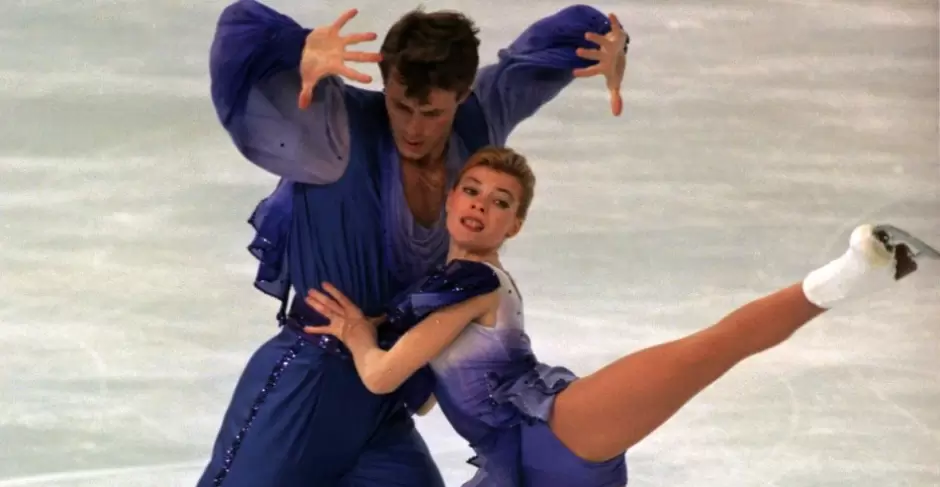 Los campeones mundiales de patinaje artstico de 1994, Evgenia Shishkova y Vadim Naumov murieron en accidente areo