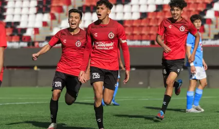 Cachorros Sub-19 suman en casa