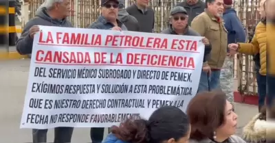 Trabajadores jubilados de Pemex Rosarito exigen servicios mdicos