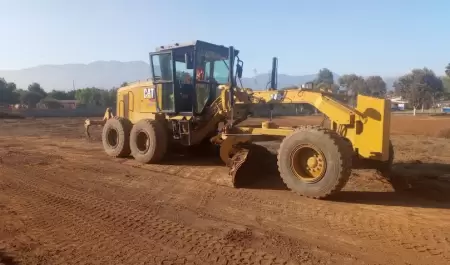 Intensifica Gobierno de Ensenada motoconformado de vialidades