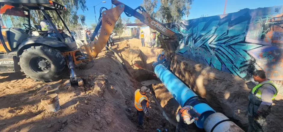 Reposicin de tubera de agua potable en Villa Colonial