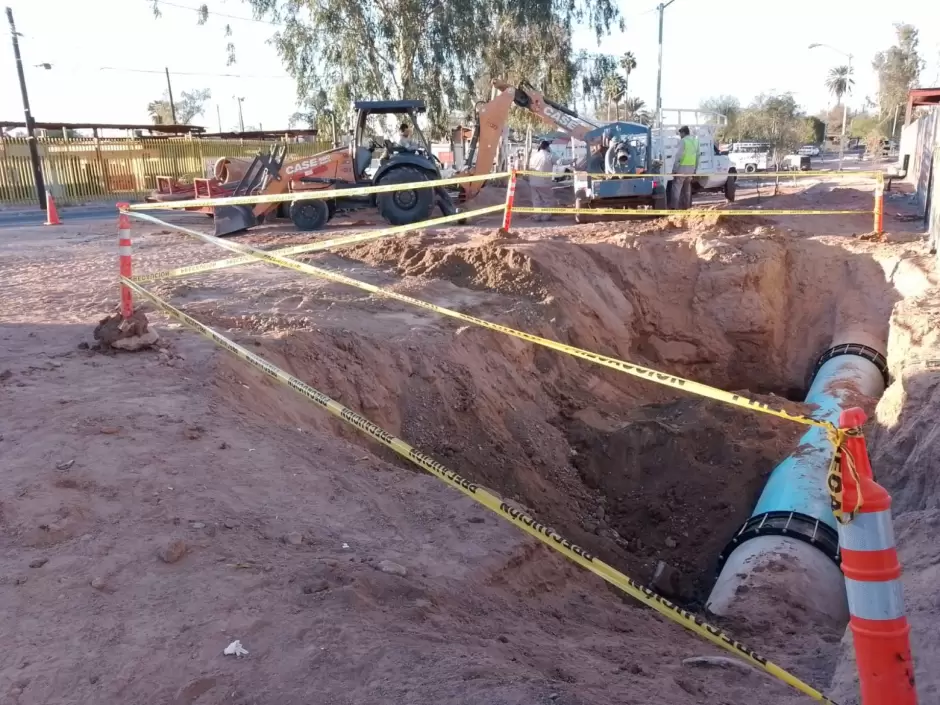 Reposicin de tubera de agua potable en Villa Colonial