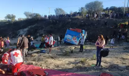 Volcadura de camin de transporte