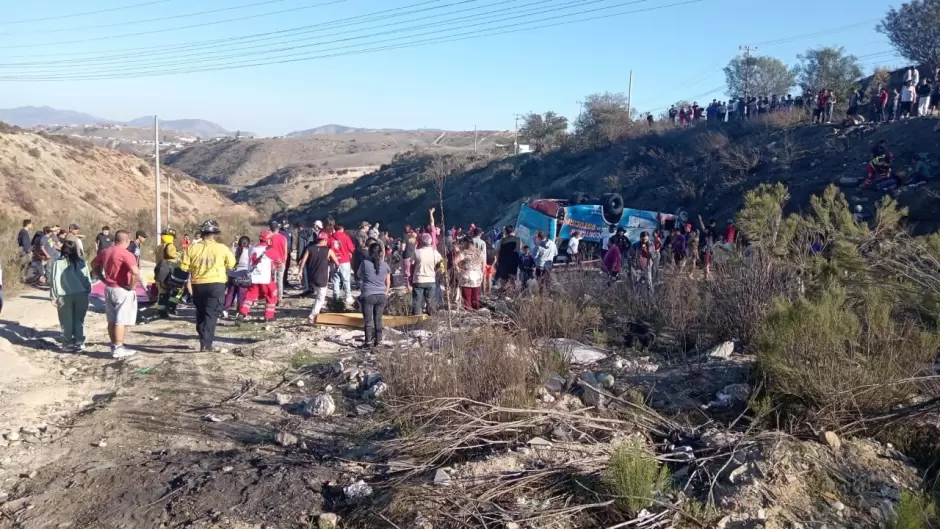 Volcadura de camin de transporte