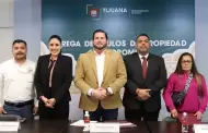 Entrega Ismael Burgueo ttulos de propiedad a 28 familias tijuanenses