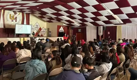 Lleva IMJUVET jornada "Vida al 100" a estudiantes de universidad