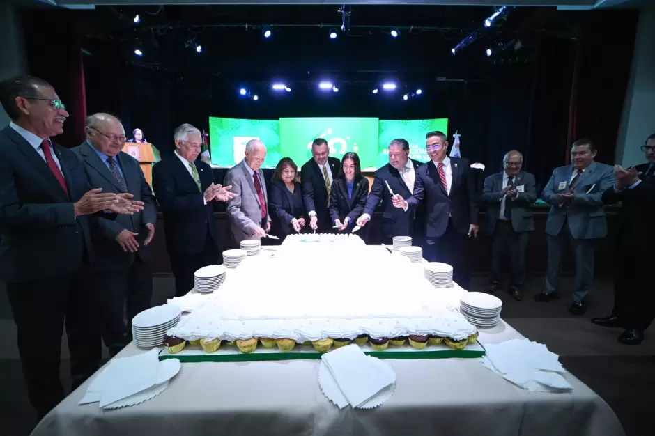 La UABC celebra 68 aos de historia y compromiso social