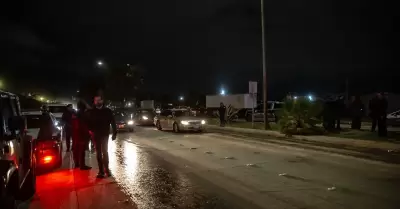 Liberan carretera al aeropuerto tras tres das de bloqueo por vecinos de Maclovi