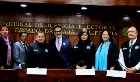 Conferencia sobre el delito de violencia poltica contra la mujer y su investiga