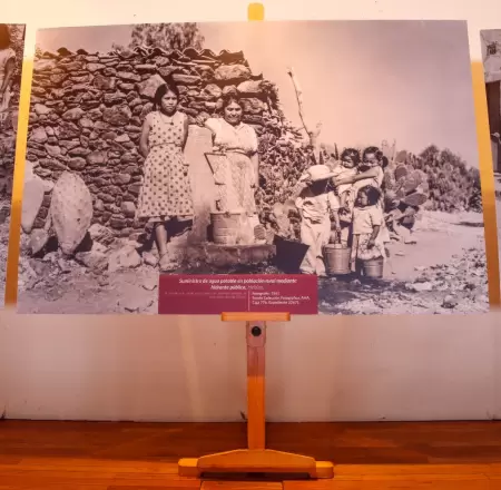 Muestra fotogrfica "Agua y Gnero: Inclusin para la Paz"
