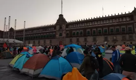 Plantn de la CNTE en el Zcalo