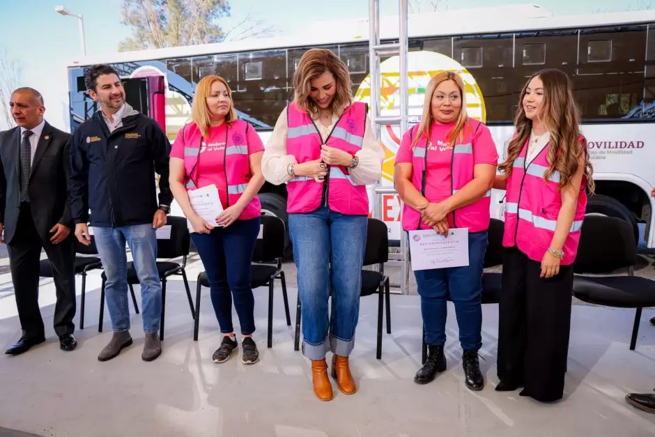 "Mujeres al Volante"