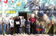 Presidenta Roco Adame y regidora Joanna Garay, inauguran mural en la perrera municipal