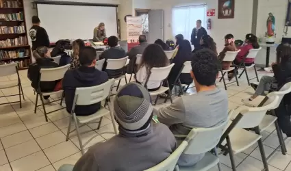 Plticas de educacin sexual a migrantes varones